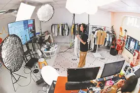 闪亮镁光灯背后中小主播的困惑图片