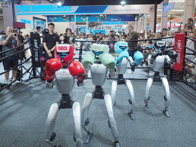 2025世界机器人大会，小朋友们开启“机”遇之旅