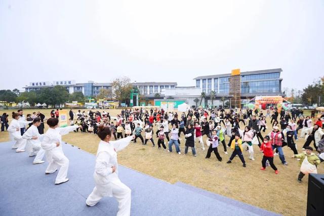 “蔬式生活”燃动亲子活力，乡村运动会彭州站圆满落幕