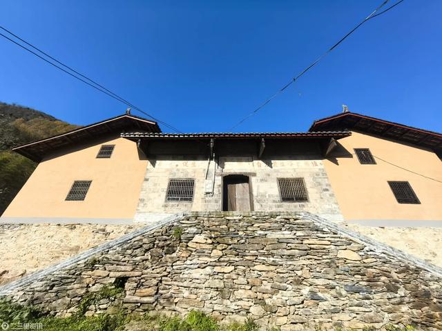 秦巴深处藏古村!朝天河的岁月肌理与烟火长卷