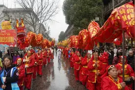 瓮安：龙狮闹元宵 古邑焕新彩图片
