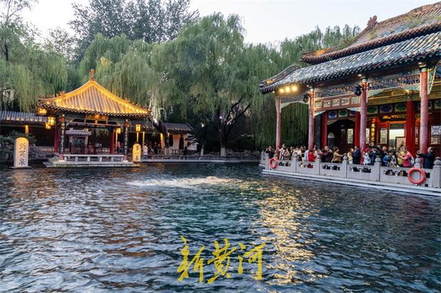 “趵突腾空”震撼再现！趵突泉水涌若轮等你来打卡