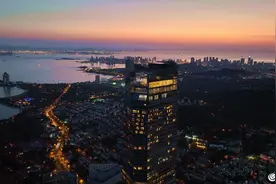 当晚霞遇上青岛的极致城市内透，这一刻国际范十足！图片