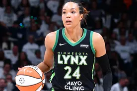 WNBA最佳阵容公布！科利尔领衔一阵 纽约三人入选图片