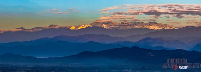 C视觉·遥望雪山(58)丨久违冬日暖阳 成都今晨再见雪山