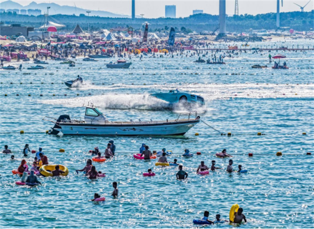 一场400万人的双向奔赴：读懂那香海旅游经济的“韧性密码”