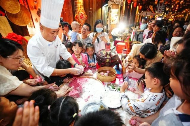 兴化府街区：一座“城市会客厅”的在地探索