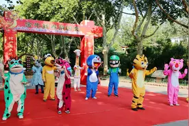 济南动物园：奇幻卡通动物，惊喜巡游时光图片