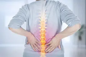 误区：睡硬板床不是睡床板！图片