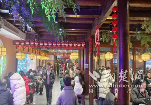 十堰郧西：一条街带火一座城