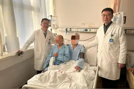打破高龄禁区！青大附院卢云教授团队运用3D腹腔镜技术，成功为两位八旬老人根治结肠癌图片