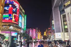 装修、买家居、适老化产品、电瓶车也能补贴；汽车、家电补贴提高！上海：分阶段开启新一轮以旧换新活动图片