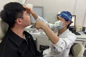 春光明媚，过敏性鼻炎进入高发期 这些方法缓解“鼻塞流涕”｜健康在线图片