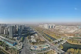 腊山河西路北延项目小清河以南段首段引桥显露雏形图片