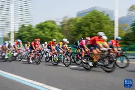 自行车——环太湖国际公路自行车赛暨长三角穿越赛第三赛段赛况图片