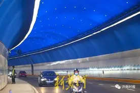 济南又添一条星空隧道图片