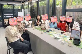 湖北80后女子组建“中年少女搭子社交圈”：玩游戏，探讨人生，认识各行各业同龄人图片