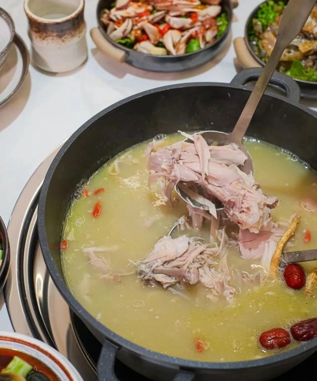 花胶和雪燕能一起炖吗 花胶和雪燕能一起炖吗怎么做