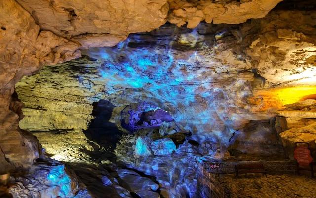 载誉前行！贵州十二背后荣膺行业重磅奖项！