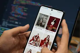 AI解锁拜年新方式：一张照片即可生成全家福、拜年视频图片