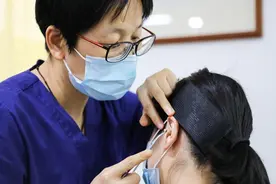 “痛经假”冲上热搜！除了“多喝热水”，还能怎么办？图片