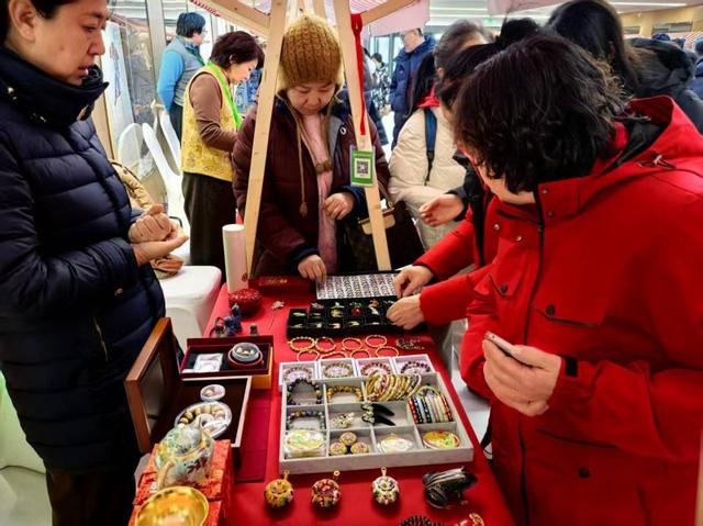瓣瓣同心｜非遗邂逅冰雪 京津冀共启文化盛宴