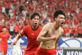 世预赛|王钰栋打进国家队首球，热血未凉，新人留住希望图片