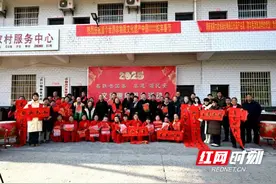 涟源市伏口镇开展“春联书国泰 非遗颂民安”文化惠民服务活动图片