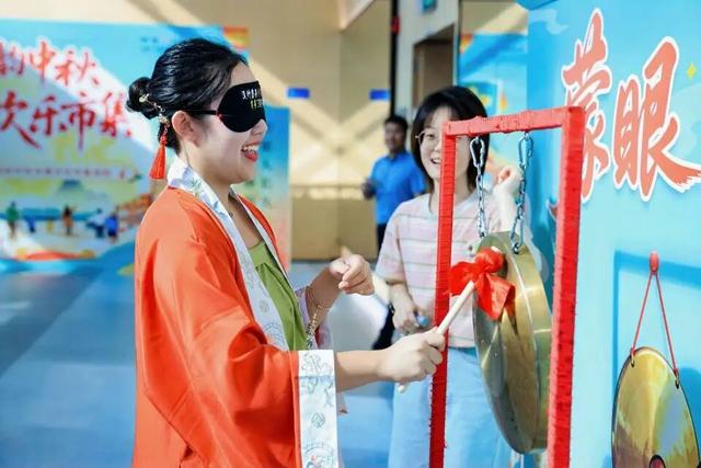 文化嘉年华 | 不止“中国味”，更有“国际范”！这场非遗文化市集解锁中秋新魅力