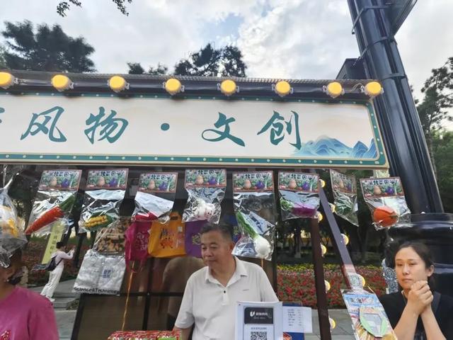 持续火爆！新民大街的创意玩法太多了！