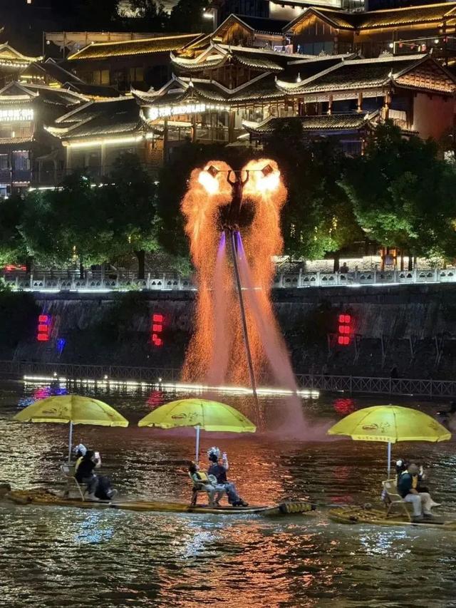 点亮荆楚夜，邂逅湖北的梦幻夜色