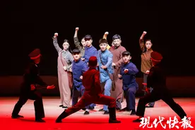 江苏省第八届中小学生艺术展演活动戏剧专场谢幕图片