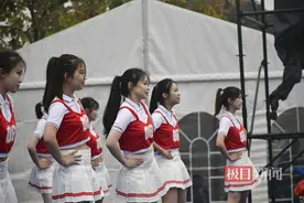 2023守望长江超级马拉松开跑，首义学院430名学生服务赛事图片