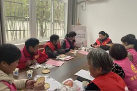 巾帼心向党 巧手绘非遗 ——舞阳街道城山村“三八”妇女节主题活动图片