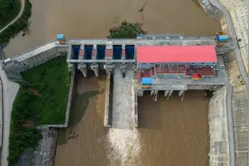 日媒：中企助力开发“东南亚的蓄电池”图片