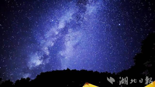 远安：越夜越精彩 星空露营让“星光”变“金光”