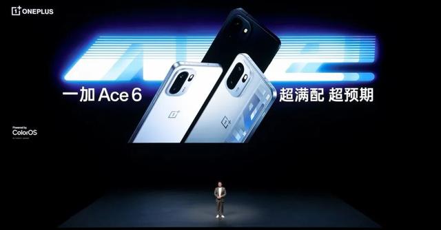 “性能 Ultra”，第五代骁龙 8 至尊版 +165Hz 极速高刷屏，一加 15 发布，售价 3999 元起