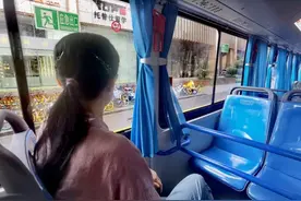 上海除了citywalk，还可以citybus！2块钱游魔都的快乐给你整理好了 | 不一样的魔都·citybus图片