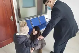 离异母亲探望儿子受阻，福山法院一封“预罚款决定书”让母子相见图片