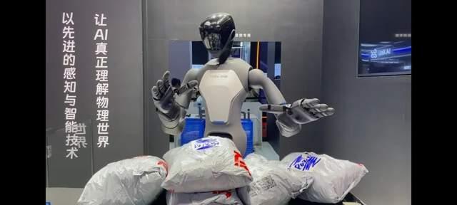 机器人，还当不了打工人