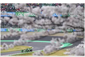 体育头图丨F1日本大奖赛排位赛举行图片
