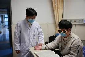 一天好几杯！杭州18岁男孩确诊，有死亡风险！妈妈：是我太宠了图片