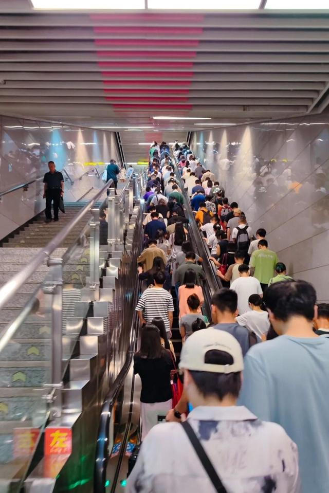 智博会今日开幕，轨道交通出行攻略请收好