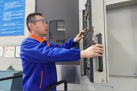 全国五一劳动奖章|方圆集团有限公司车间主任张伟：突破创新，让“不可能”变成现实图片