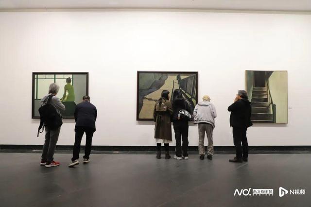 感受油画中的诗意光华与精神光谱：杨尧艺术研究展在广州开幕