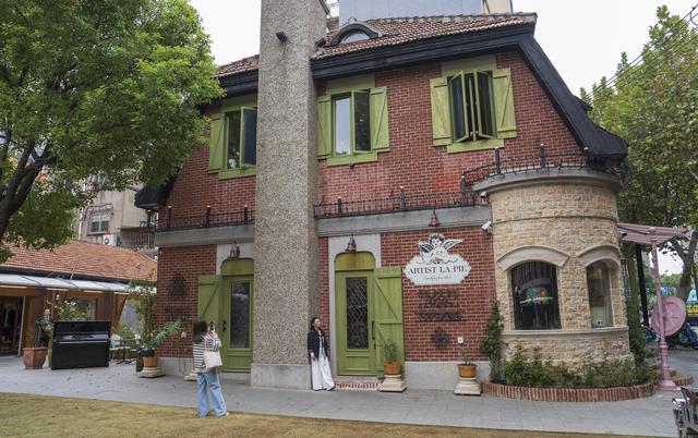 上海愚园路：青春经济添彩艺术生活