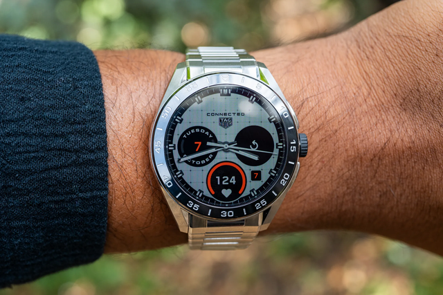 泰格豪雅新表 Calibre E5 挥别Wear OS，自研系统专为iPhone优化