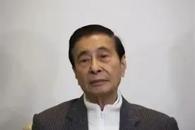 “亚洲股神”李兆基传奇人生落幕：少年时已是商业奇才，与李嘉诚“相爱相杀”一生图片