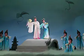 十年见证，情动四海：粤剧《白蛇传·情》十周年演出再出发图片