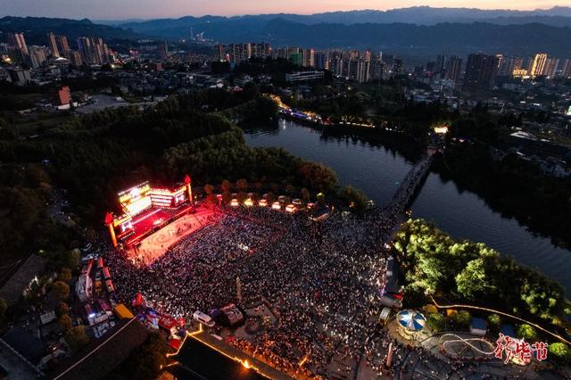 大方2025年乌蒙欢歌大狂欢活动举行